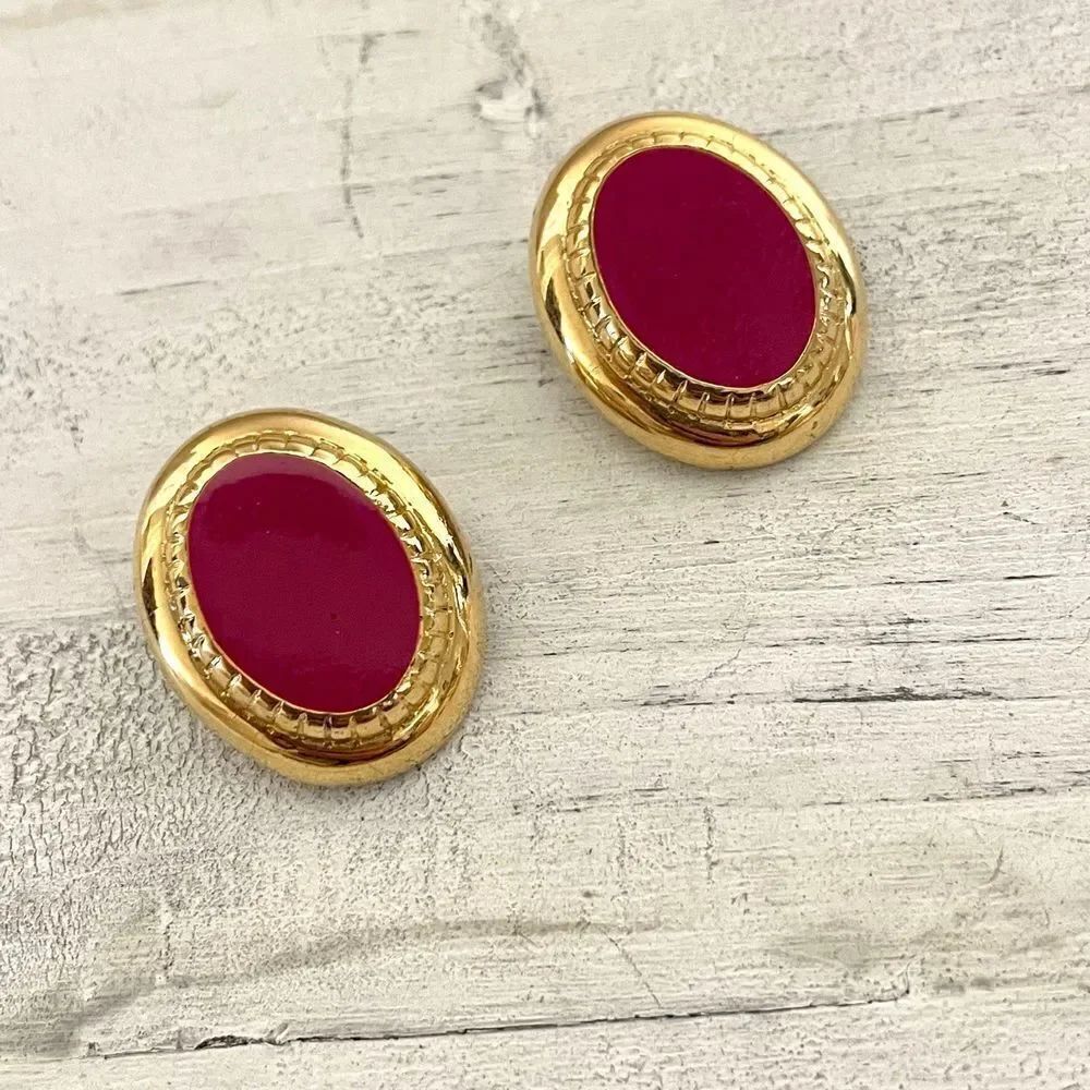 Pink and gold tone clip on earrings